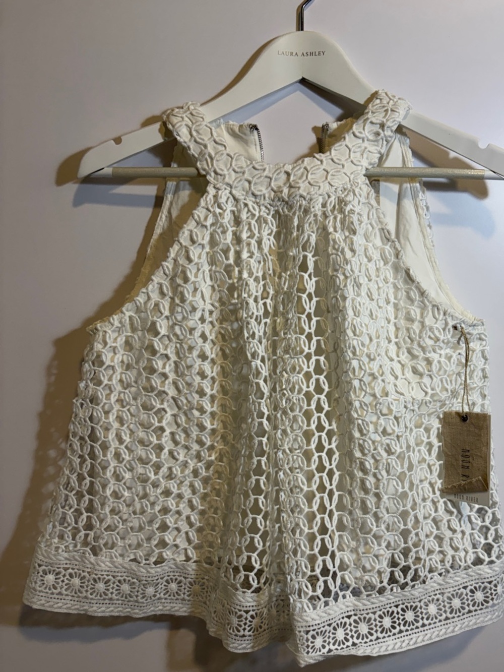 Moon river Cream Lace Sleeveless Crochet Top